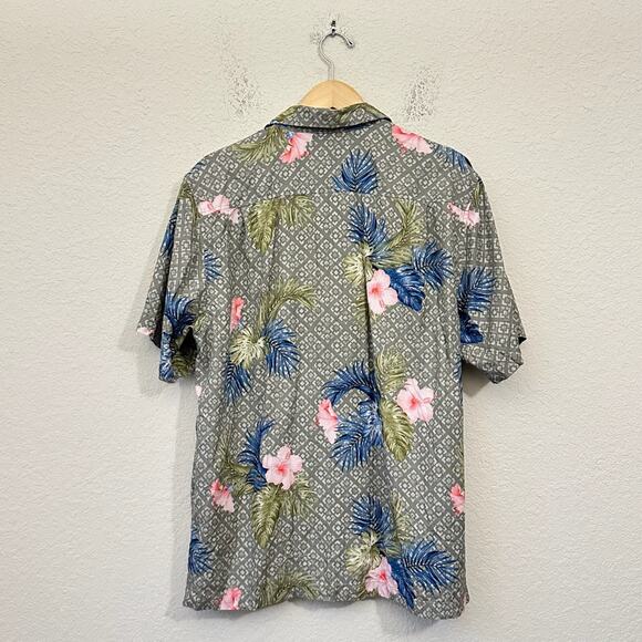 TOMMY BAHAMA Camp Shirt Multicolor Floral Silk SS Hawaiian Tropical - Picture 2 of 8